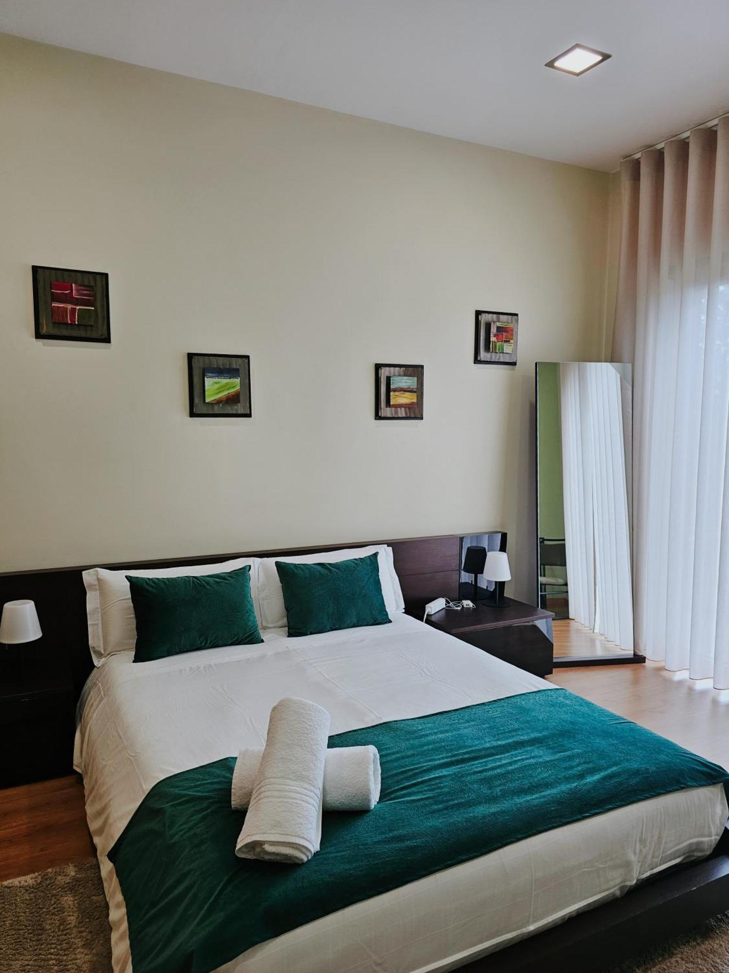 Juncao - Apartamentos Completos Міранда-ду-Дору Екстер'єр фото